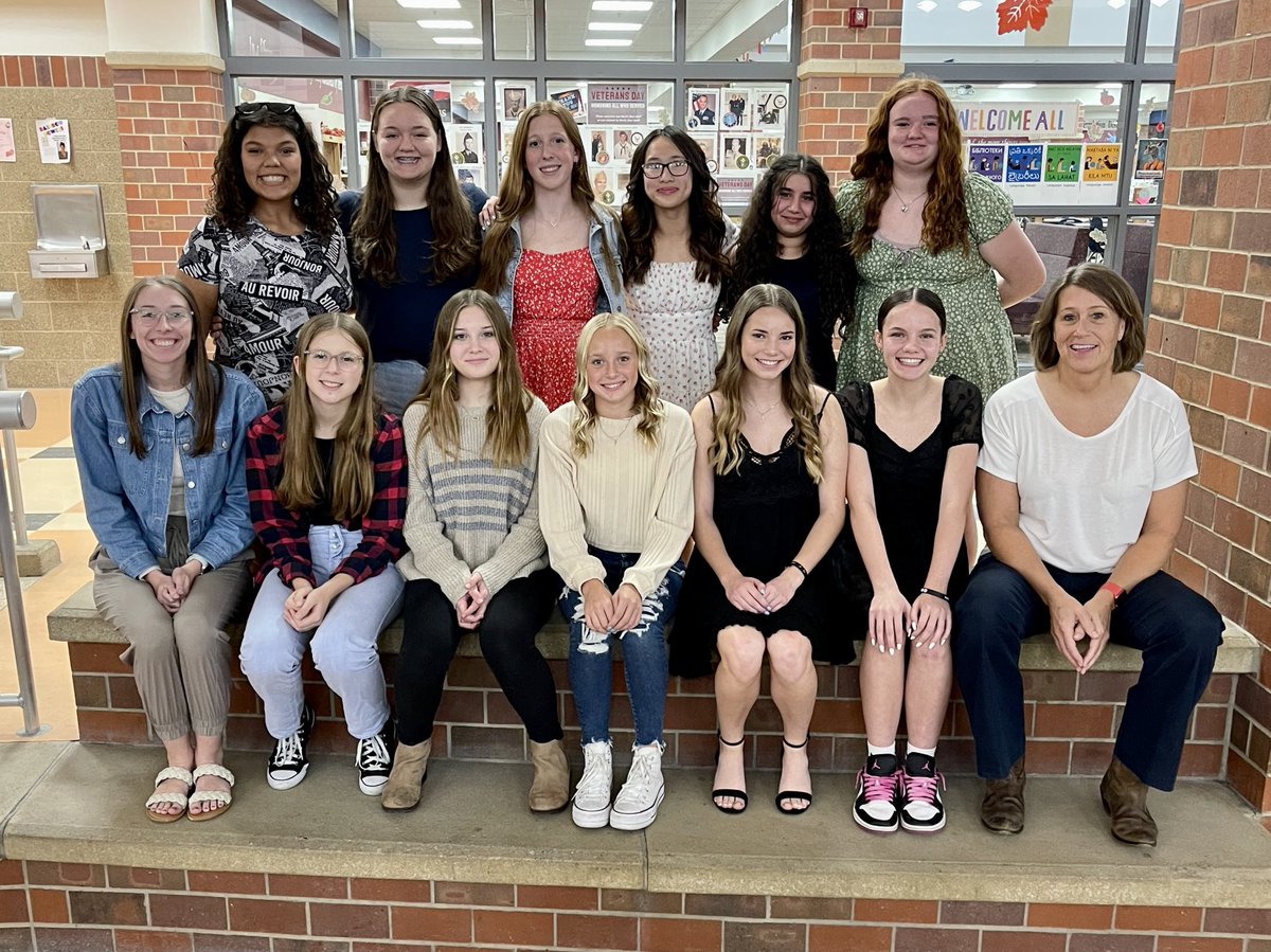 ⁦<a href="/lnsathletics/">LNS Athletics</a>⁩ ⁦<a href="/lnshigh/">Lincoln North Star High School</a>⁩  A big THANK YOU to our 🐊🏐 parents, players, managers, and coaches for a great banquet tonight!  So proud of all four teams. Program GPA = 3.895  #StudentAthletes