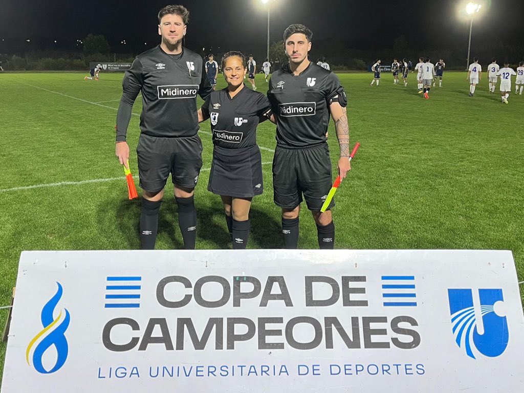¡ʟᴏꜱ ʀᴇꜱᴜʟᴛᴀᴅᴏꜱ! ⚽️🏆👌🏼

Cuartos de final de la #CopaDeCampeones de #Sub20 👇🏻

𝗠𝗶é𝗿𝗰𝗼𝗹𝗲𝘀 𝟭𝟱 𝗱𝗲 𝗻𝗼𝘃𝗶𝗲𝗺𝗯𝗿𝗲

<a href="/CeibosFutbol/">Ceibos Fútbol</a> 2-1 <a href="/OCCFutbol/">Old Christians Club - Futbol⚽️</a> 

<a href="/numaturcatti/">Numa Turcatti</a> 4-3 <a href="/SElenaLagomarU/">Santa Elena LagomarU</a> 

<a href="/OBC_Futbol/">Old Boys - Fútbol</a> 3-0 <a href="/lamennaisu/">JMLM</a> 

<a href="/DanubioUniv/">DanubioUniversitario</a> 2-0 <a href="/CTPjugadores/">Tenis Pinar</a> 

#SomosLaLiga