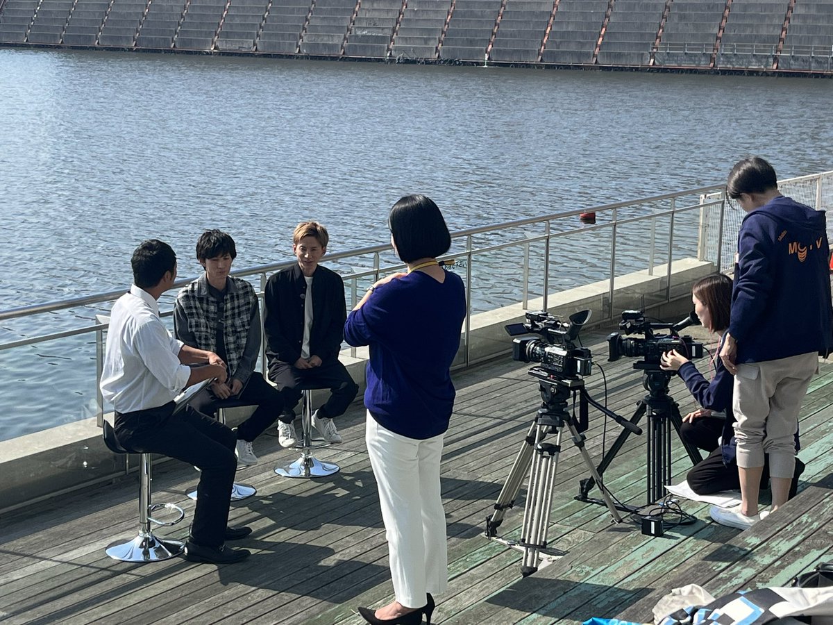 br_tsu_09's tweet photo. お知らせ🦖‼️
松尾充選手、拓選手が地元志摩市の番組に出演したよ🫣本日アップされたから、見てね〜👋

さらにプレゼント企画🎁
充選手、拓選手のサイン入りぬいぐるみ&amp;チェキをプレゼント🤩✌️
僕をフォロ���して、この投稿をいいね&amp;リポストしてね🥺
締切は、11/ 30(木)12時！
https://t.co/EORMtFNPIf https://t.co/T8OrAKbQwN