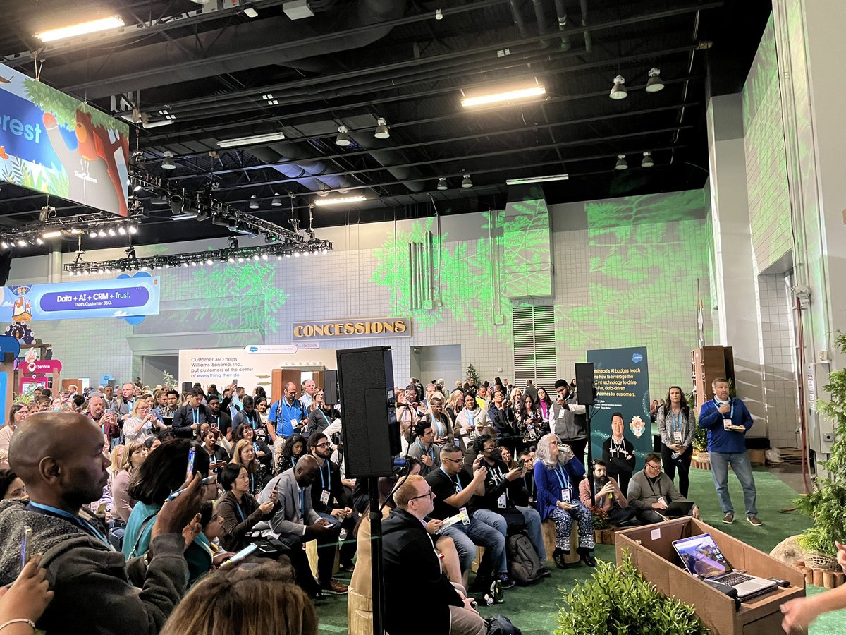 Ella Marks tweet media