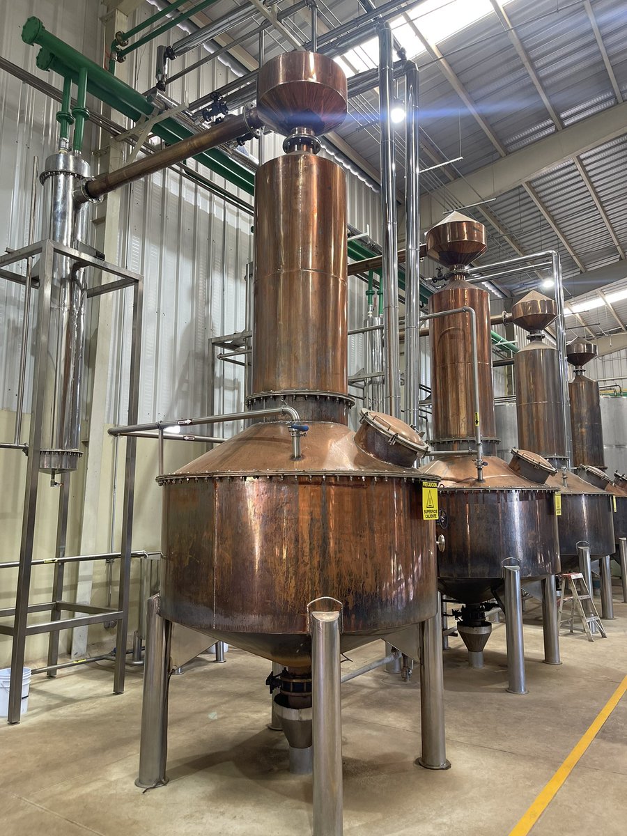 in case one wondered, this is what legit tequila pot-stills look like.

#pmspirits #tequila #nom1468