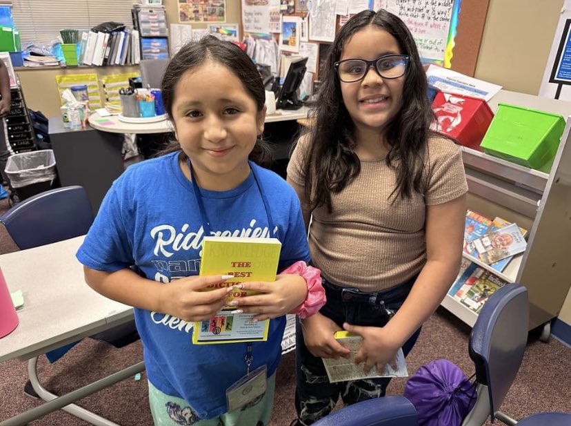 Many thanks to Catherine Rice of Health Partnership Clinic and to the Olathe Noon Optimist Club for the generous donation of dictionaries to all 4th graders at Ridgeview Elementary! <a href="/RV_Panthers/">Ridgeview Elementary</a>