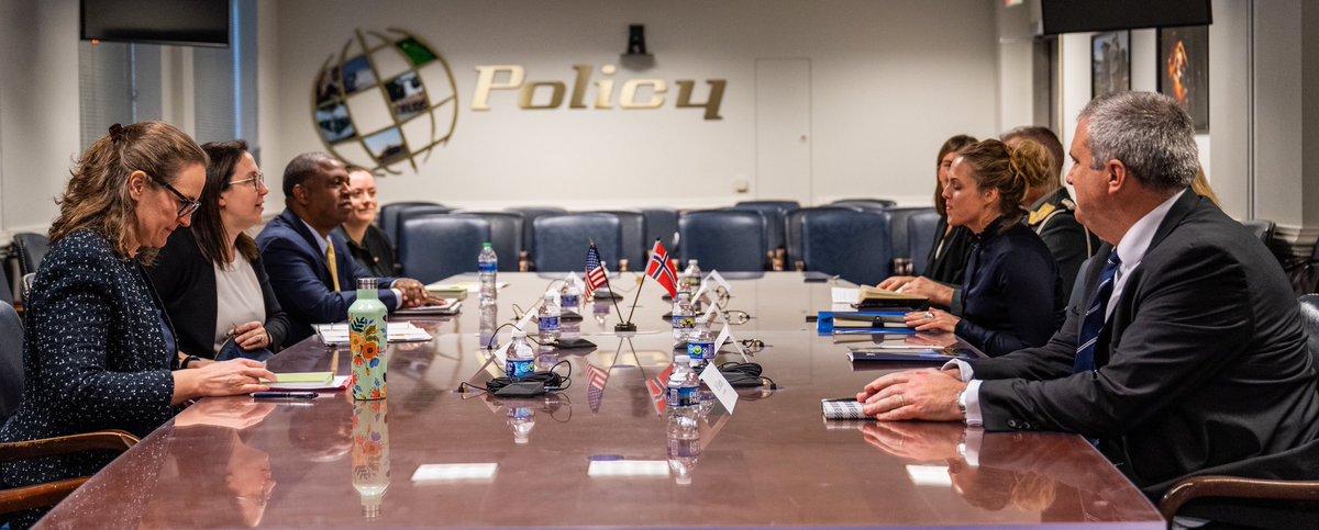 DOW_Policy's tweet photo. A/USDP Sasha Baker met with Norwegian State Secretary for Defence Anne Marie Aanerud. The leaders discussed enduring support for Ukraine, Nordic security, the importance of ongoing Allied unity, and enhanced bilateral cooperation 🇺🇸🇳🇴More here: https://t.co/kpO8miTIhU https://t.co/buGwzAWEgp