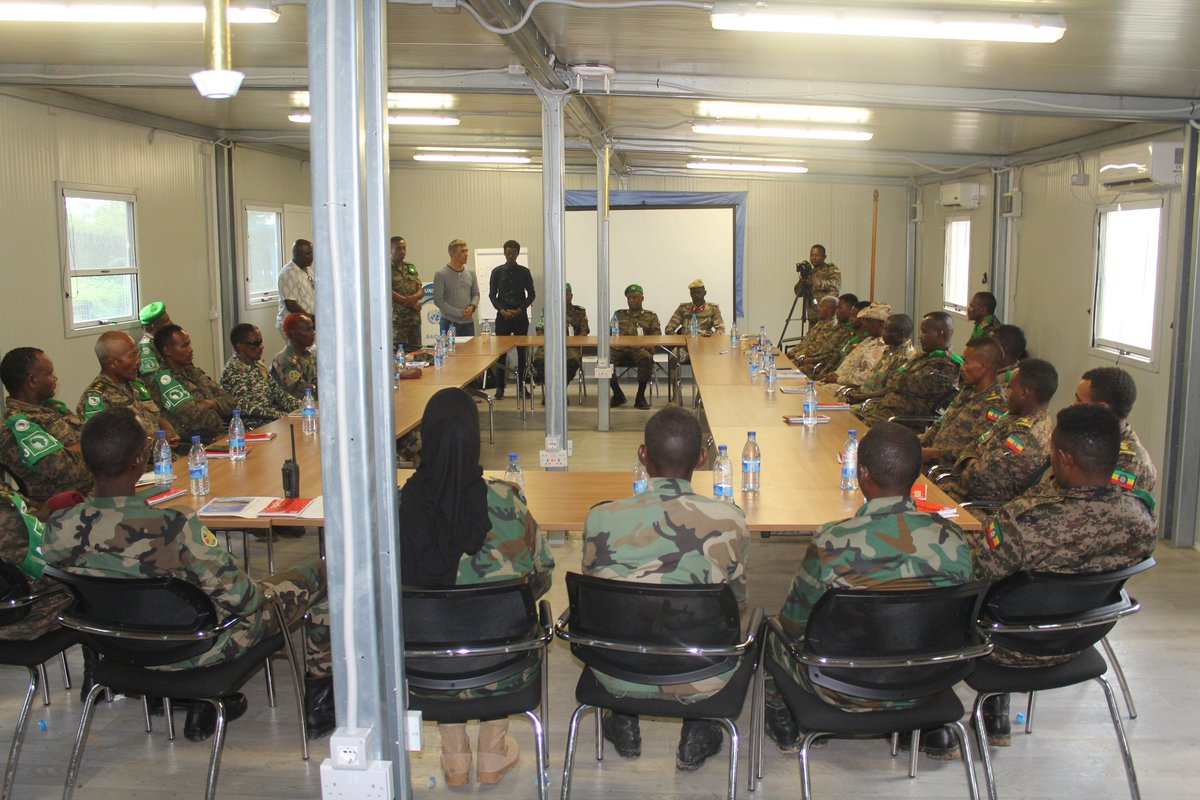 60thDivision's tweet photo. The Deputy Commander of  60th Division SNA Mr. Ali Habad, has given training to some of the officers of the 60th Division and senior officers of the Sector 3 Command of Atmis in Baidoa. This training was conducted by the UNSOS  and trained in piloting international airports. https://t.co/VB3aC8d3V2