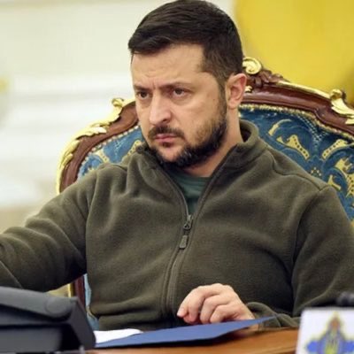یو غمجن ناټکي  په اکراین کي د اشرف غني لار تعقیب کړه ، په امریکا او غرب یې باور وکړ ، اود اکراین  سرنوشت  همهغه سو لکه  د افغانستان !