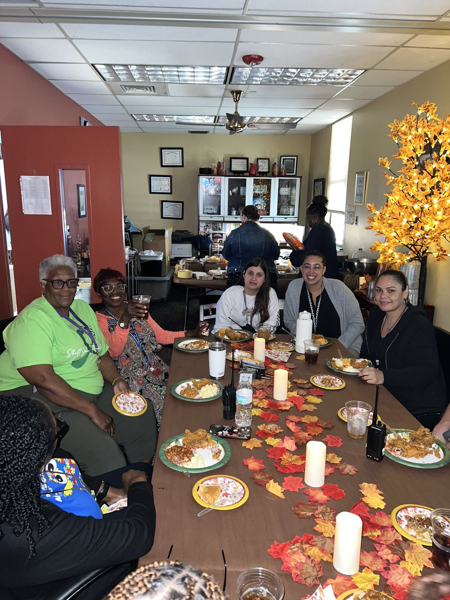 LCMS_Principal's tweet photo. Celebrating our amazing Educational Support Professionals today! They keep our school running and our students safe, healthy, and ready to learn every day. We wouldnβt survive without them! πππ¦π
#MaplewoodMinded #owlspride #magicalyet https://t.co/722FPjKLs4
