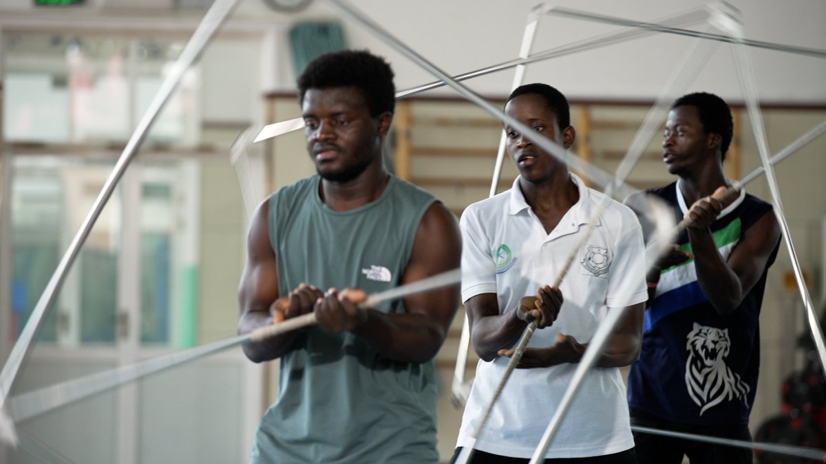 iHebei_GWNM's tweet photo. Shining Acrobatics in Hebei丨Hardworking Foreign Learners
Students from Sierra Leone, Cambodia and Laos have undergone a three-month program of study and training in Wuqiao, Hebei Province this year.
#EnjoyHebei #Acrobatics #TravelinHebei
https://t.co/YA1o1GZNox https://t.co/3V5SwhBN5T