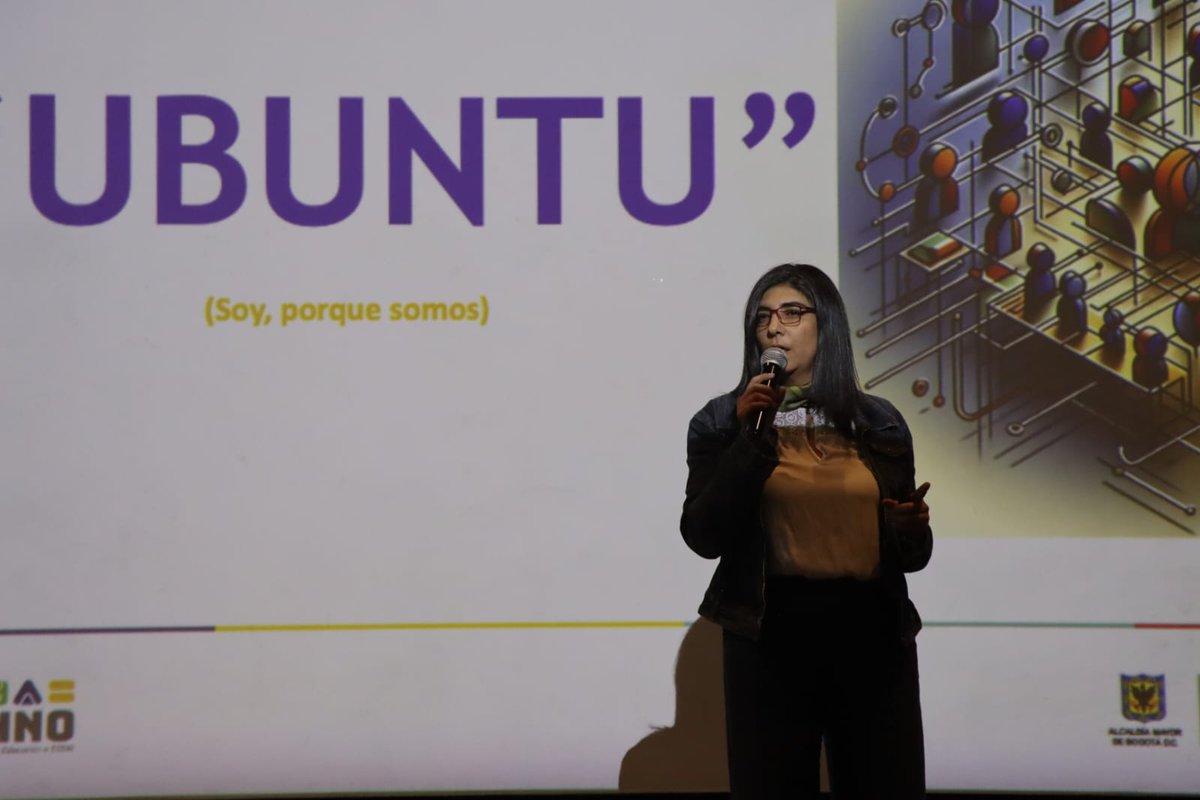 Finalizamos el día con broche de oro: cierre de la Red de Maestros STEM. 🌟 2 años de aprendizaje y tejido colectivo de conocimiento. ¡Mi más sincero agradecimiento a todos los maestros y maestras que han hecho esto posible y están  transformando la vida de sus estudiantes!