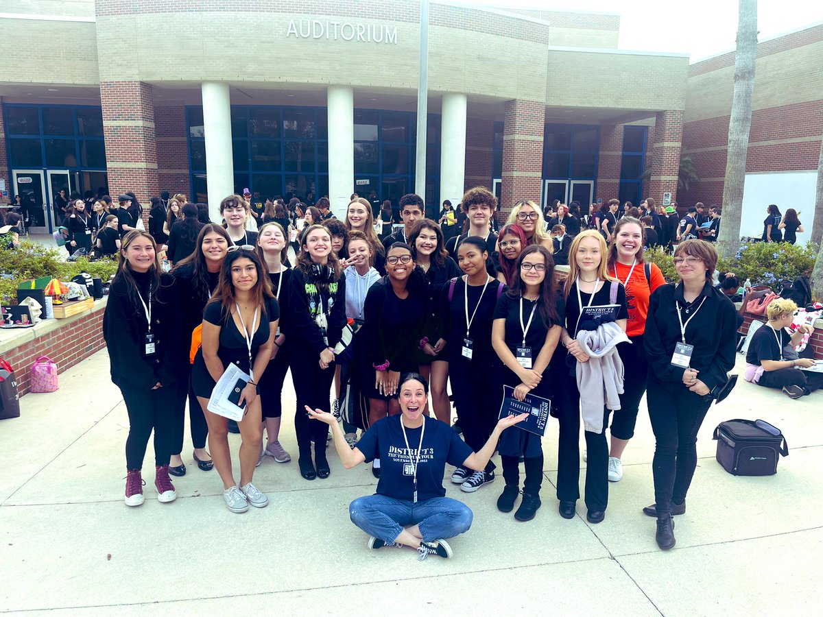 Stefanie Tsompanidis tweet media