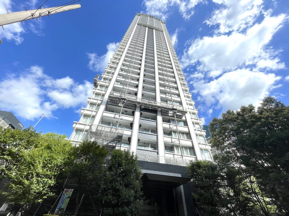 ログマンション 成約御礼
クレストプライムタワー芝37階ご成約致しました。
資料請求とご内覧頂きまして誠にありがとうございました。

クレストプライムタワー芝37階
3LDK/161.16m²
東京都港区芝１丁目2-1
ＪＲ山手線「浜松町」駅　徒歩6分

logsuite.co.jp/logmansion/est…

#東京 #港区