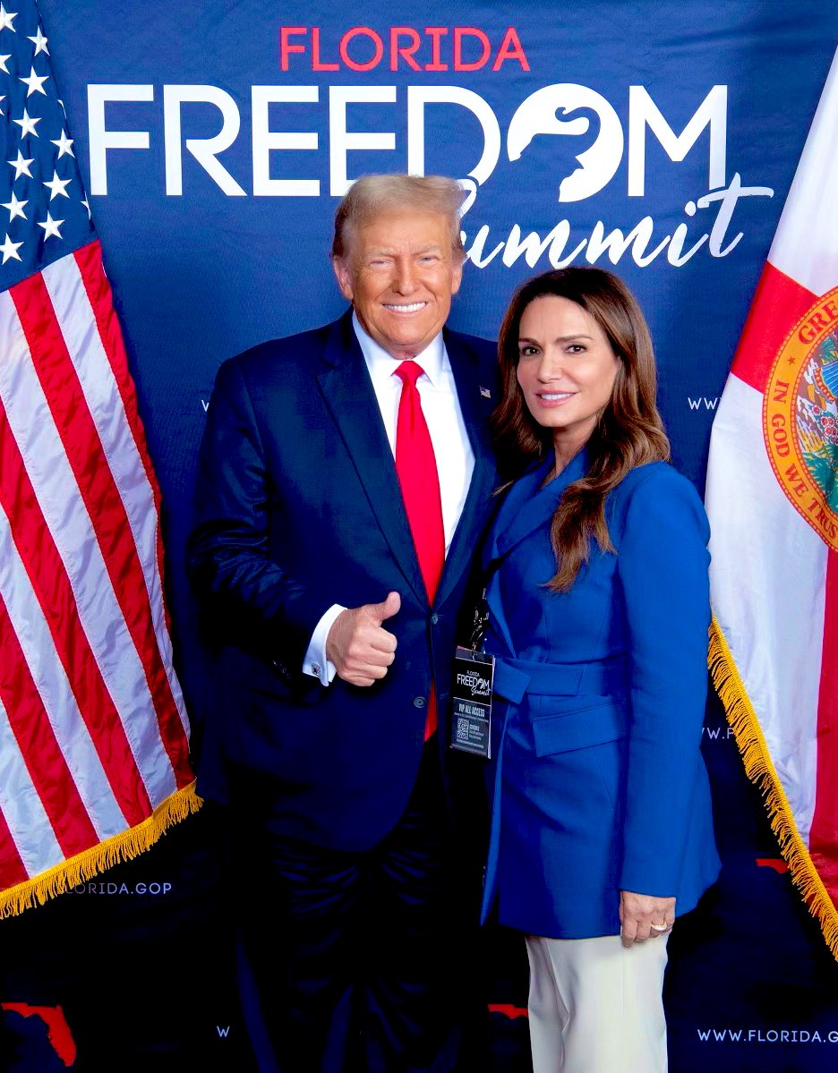 Ileana Garcia on X: "@mcuban 🇺🇸 🇨🇺 “A strong, resilient Hispanic American who is fearlessly proud to stand with President Trump!” #LatinasForTrump 2016 - #NeverQuit https://t.co/ueDrH6qInT" / X
