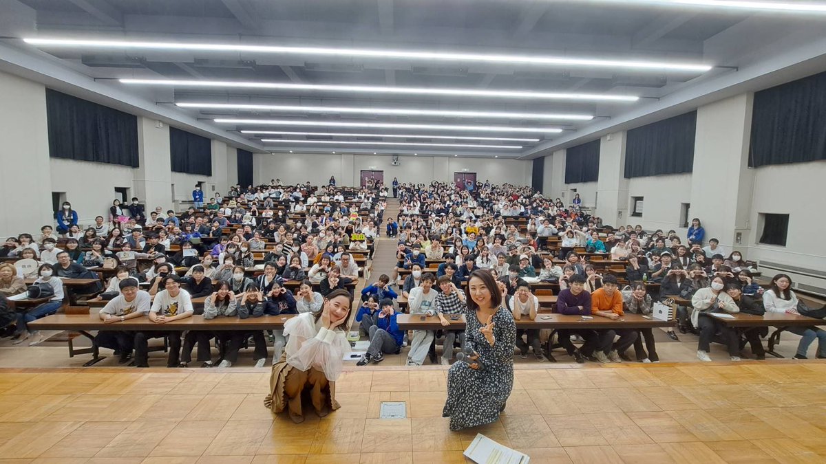 asiatalkshow's tweet photo. ✨アジア祭トークショー✨
11月4日に堀田真由さんのトークショーが開催されました！
皆さん、楽しめていただけたでしょうか？
1時間という短い間でしたが、クイズコーナーや質問コーナーなど沢山の企画を通し、来場者様の笑顔を見れた事がトークショー担当一同大変嬉しく思います！ https://t.co/WLQkWEpa8b