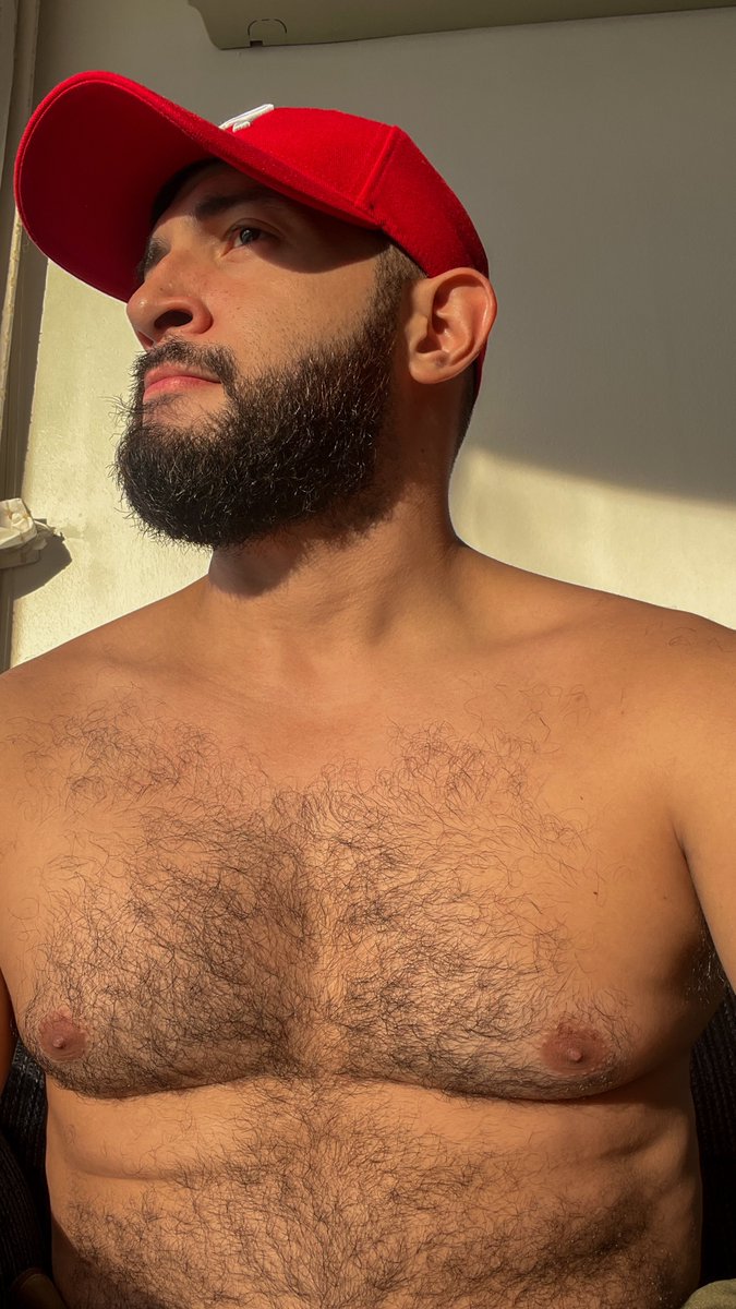 #HairyChest 🐻#Bearmode #Bearded