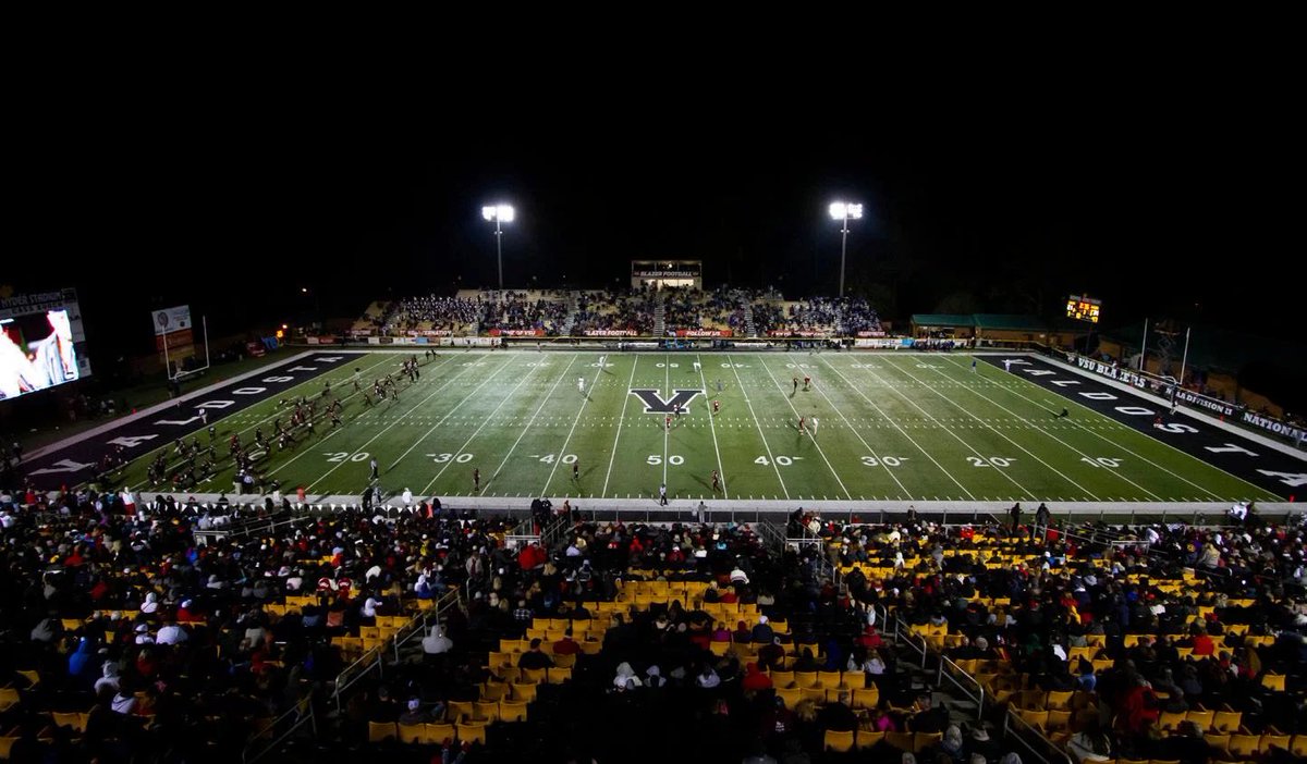 Brian Dennis tweet media