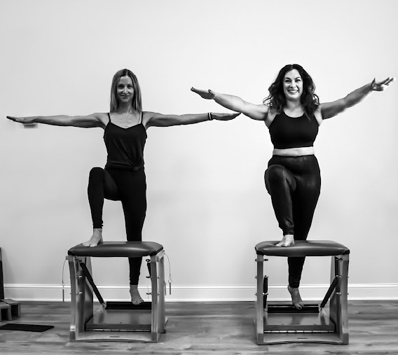 taralynpilates's tweet photo. Here’s a fun move to work on for #wundachairwednesday

This small but mighty piece of apparatus is amazing for functional movement, and will help with your balance, strength, and overall conditioning.

It’s challenging, but FUN! And like all things Pilates, it’s for everyone 🤗 https://t.co/LP9jDO8zjm