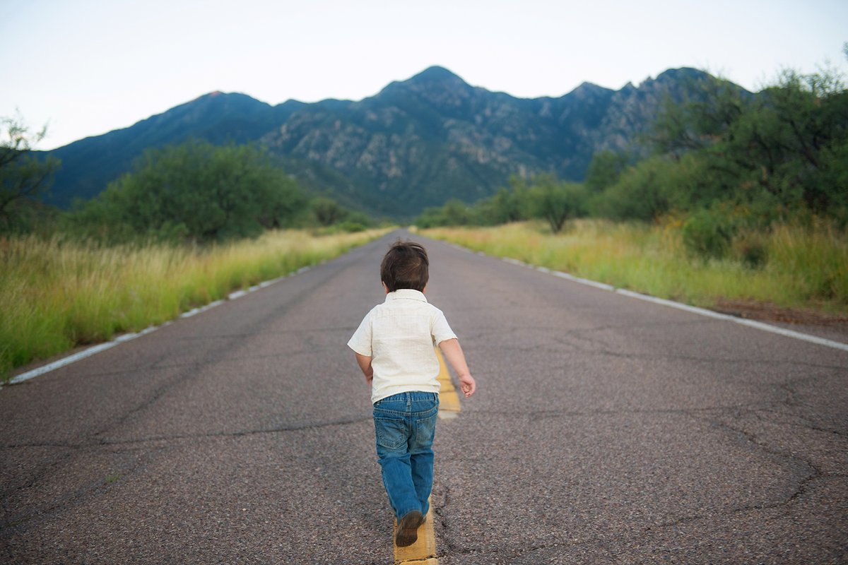 jacquelynnbuck's tweet photo. Walking the line https://t.co/SS3jbfX4QH