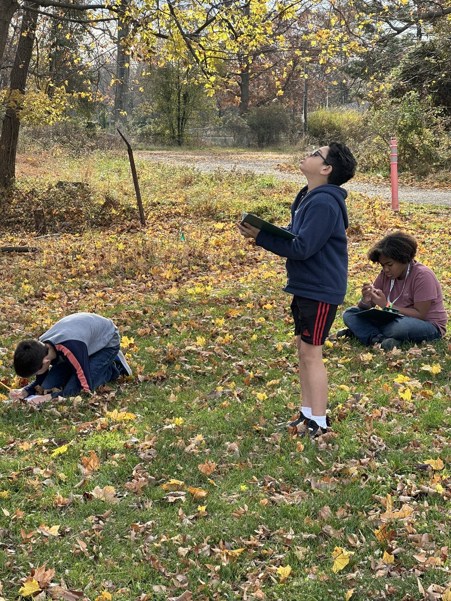 CosterFRSD's tweet image. @NASAGO #GLOBEProgram @RFIShuskies When the lesson’s objective is to observe you use all your senses and go outside