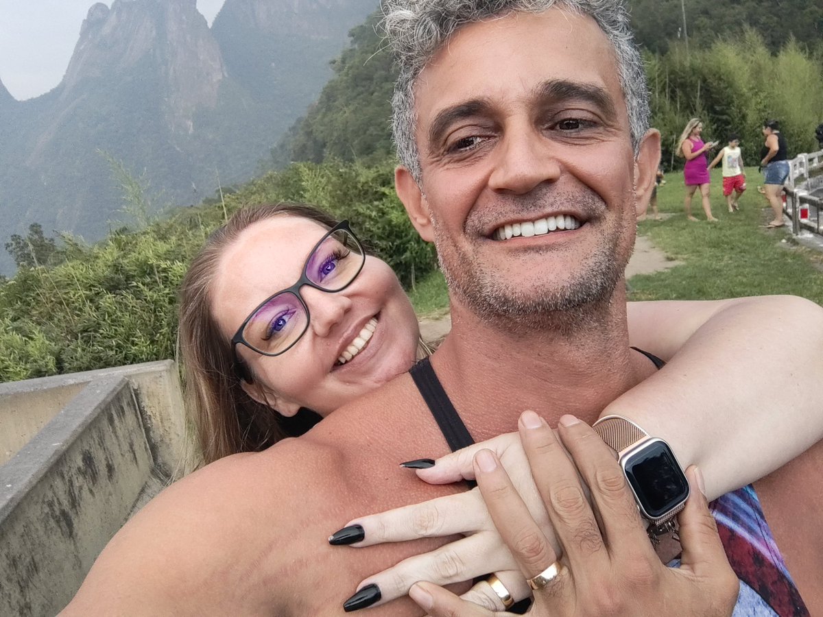 TatiSMello's tweet photo. Eu simplesmente amo!! https://t.co/PSUseLCFAa