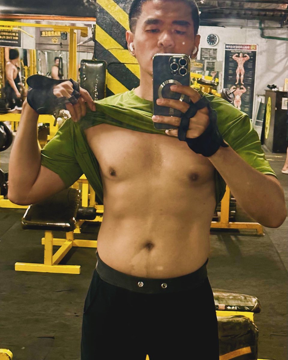 Prince_Rothan's tweet photo. Wet from sweating!

💦💦💦 https://t.co/lco5Q8W1lJ