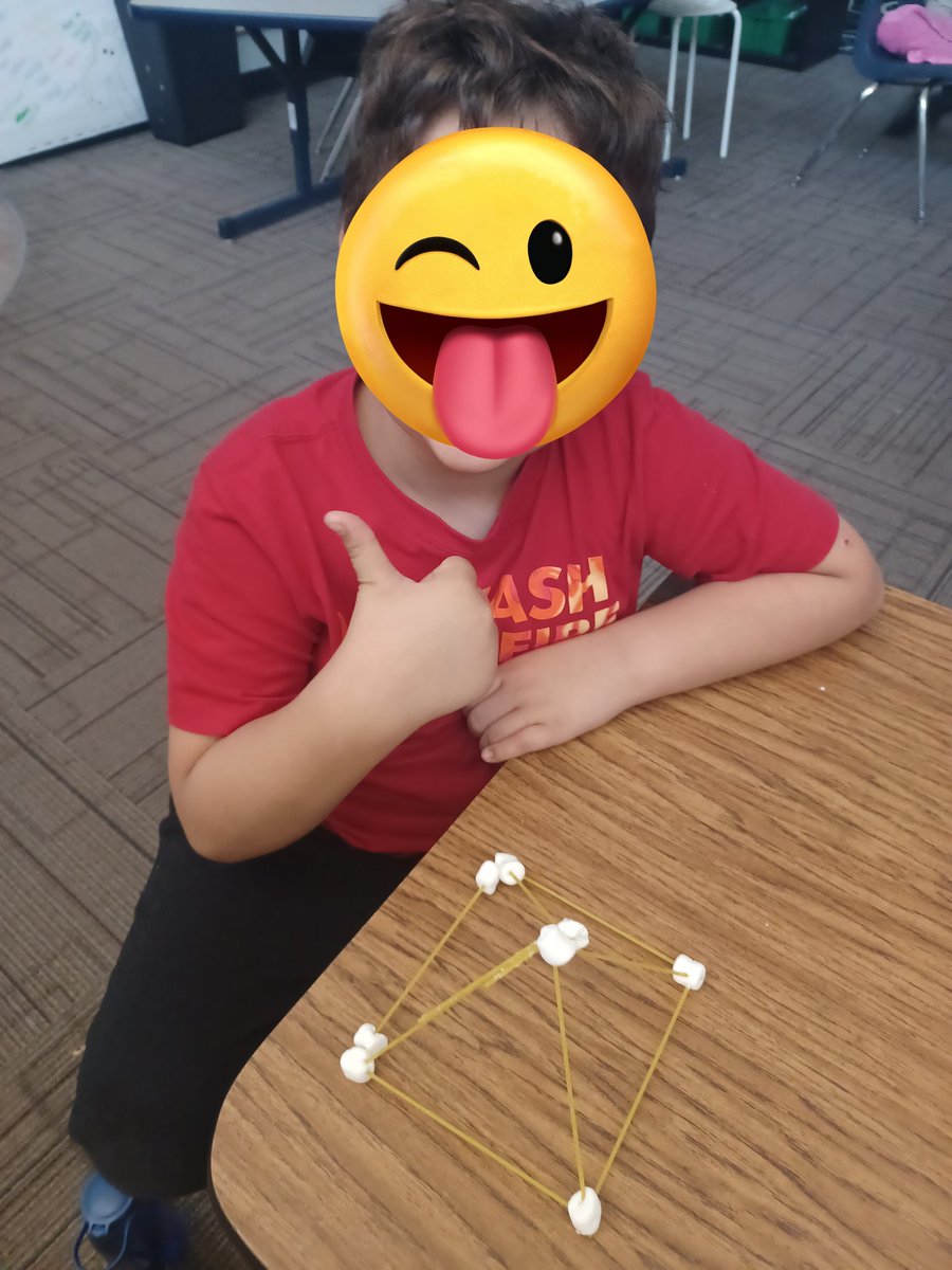 Sully_0301's tweet photo. Today was our first day of culminating activities for @Amplify #CKLA Domain 4: Early World Civilizations! Students first described the shape of ziggurats and pyramids, then created them out of centimeter cubes, spaghetti, and marshmallows! #iamkckps #iteachfirst https://t.co/iiD4yFW6l2