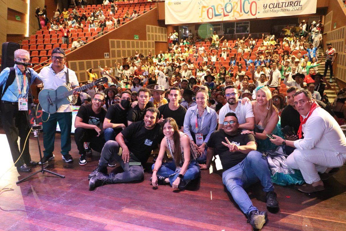 MinEducación tweet media