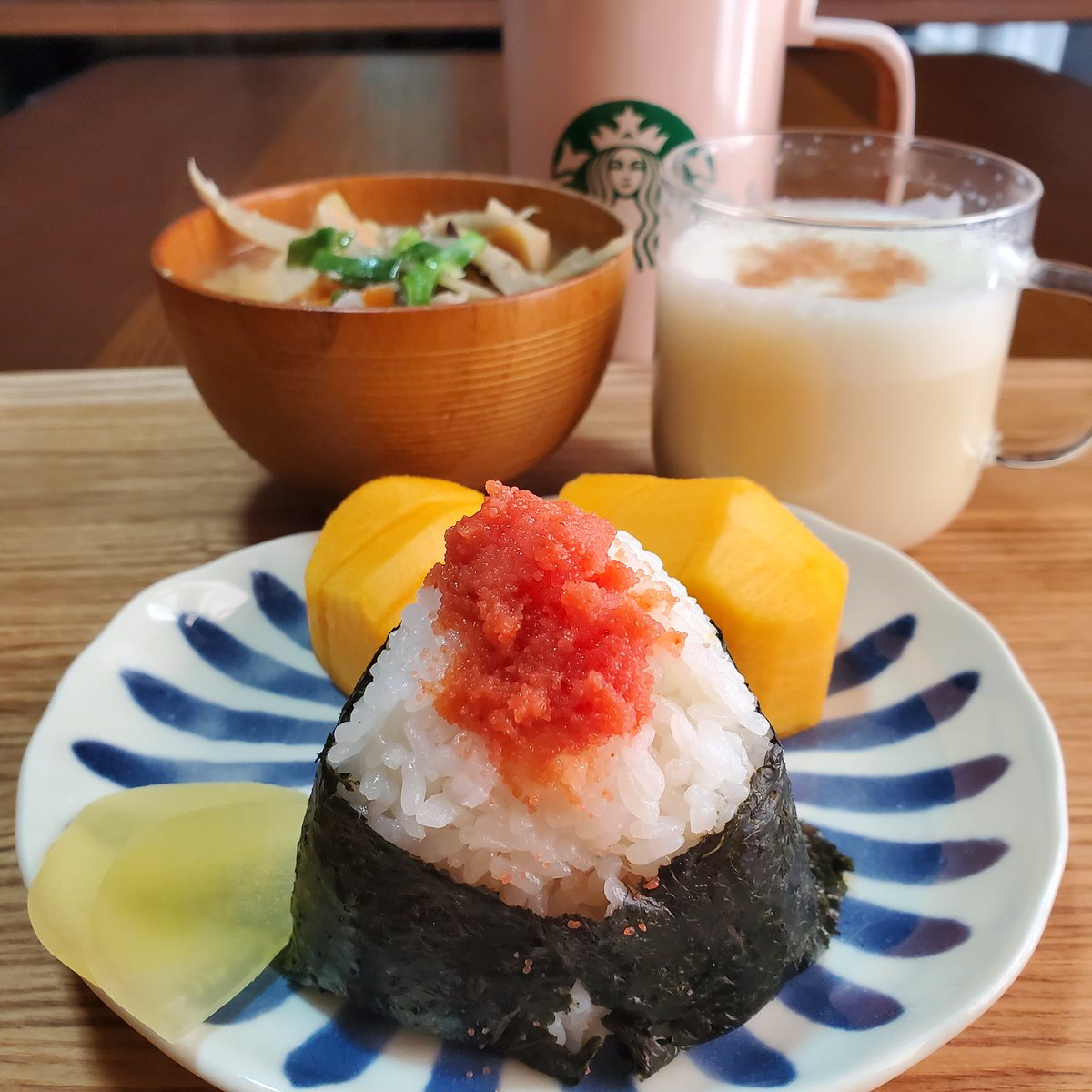 _yo_on_'s tweet photo. 今朝は明太子🍙

#OnigiriAction https://t.co/jU4yXeGQ5v
