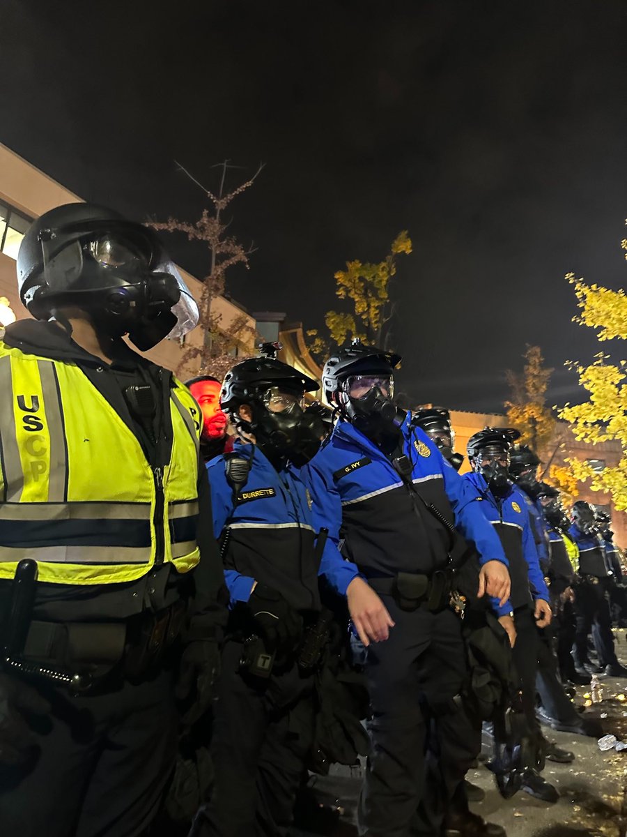 IfNotNowOrg's tweet photo. Police have just put on gas masks at the DNC, and are arresting us for calling for a ceasefire.

66% of Americans support a ceasefire, including 80% of Dem voters.

But President Biden and other party leaders want the bombs to keep falling.

We can't let them get away with it. https://t.co/GX3k2aI5PB
