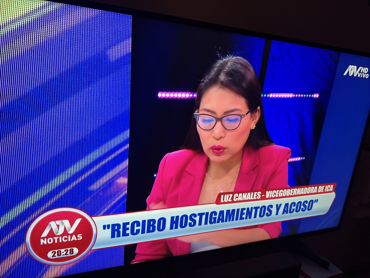 Inexplicable recurso en gobierno regional de Ica. Buscan vacar a vicegobernadora Luz Canales por haber sido violada por un menor. La excusa? “Incapacidad moral” (???) 

Siendo la víctima, cómo así es ella la culpable? 

Ahora en ‘Al estilo Juliana’.