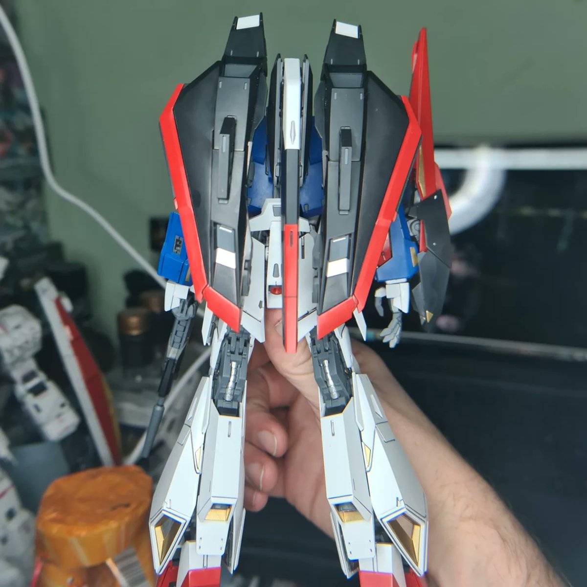 SingleShot93's tweet photo. Day 14 of #gundamber finished up on the zeta 2.0 fun buils now decals #MG #Mastergrade #gundam #gunpla #plamo #plasticmodels #plasticmodel #bandai #universalcentury #verka #gundamzeta #aeug #japan #gunplabuilder #plamo #painting #custom #details #detailing #gunplauk #ガンダム https://t.co/8zPQhJl0oL