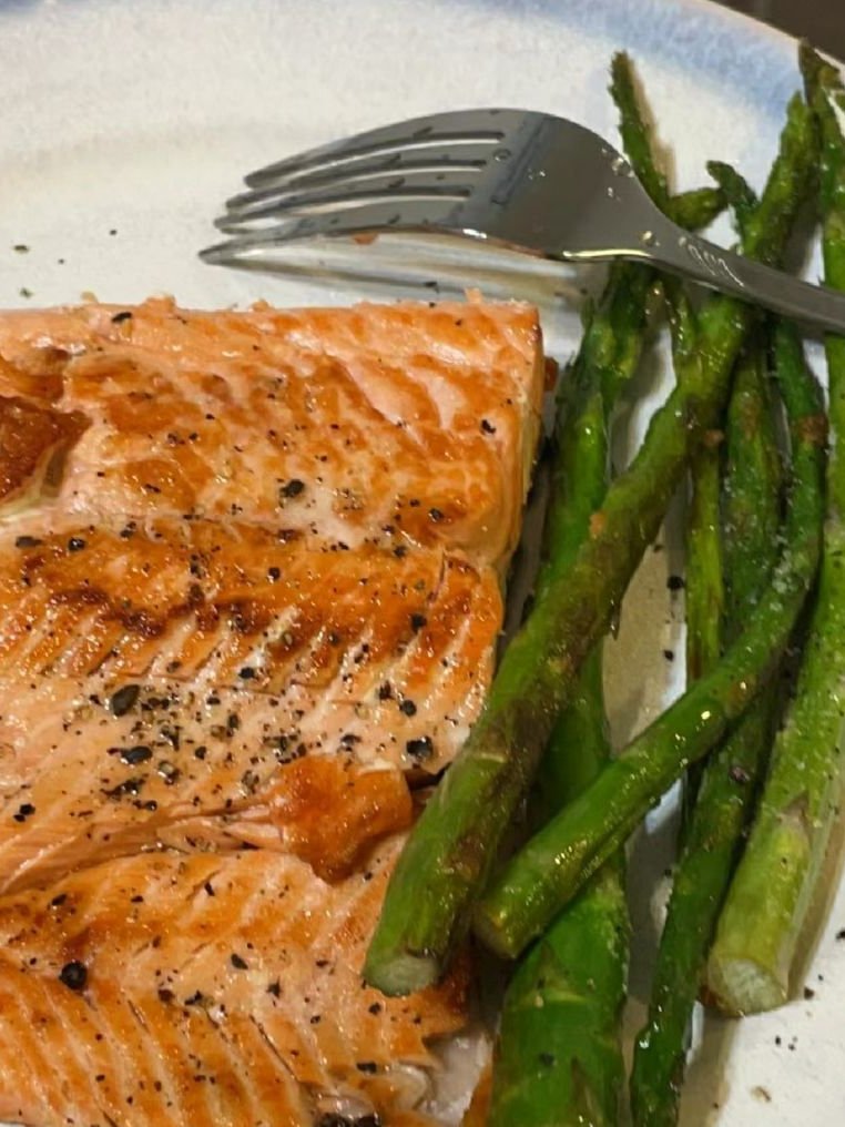 shimie01's tweet photo. A simple, nutritious and healthy dinner that tastes delicious https://t.co/QRbmkkQAu7