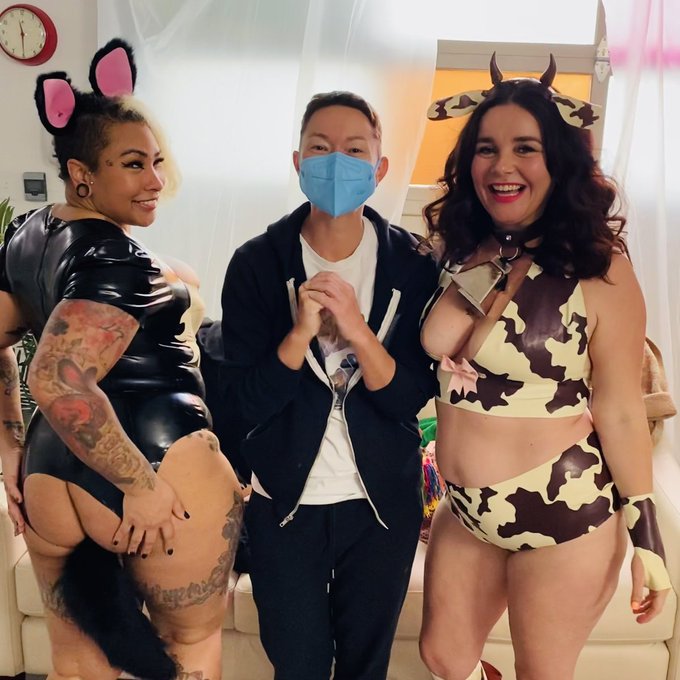 Happiest Birthday to @Vonbettie! You're such a brilliant, sexy, and joyful presence in my life -- I'm<a href="/tag/panerosfilmfestival"class="tags"><span>#panerosfilmfestival</span></a><a href="/tag/seaf2024"class="tags"><span>#seaf2024</span></a>