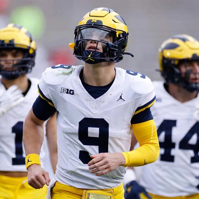 CFBReport's tweet photo. Rece Davis on the College Gameday podcast says Michigan is the closest to Georgia:

"Georgia’s No. 1. I think the closest team to them right now is Michigan…”

“And Michigan, for all of the hooplah and all of the stuff going on around Jim Harbaugh, which will continue this week... went into Penn State and beat them without throwing a forward pass in the second half."