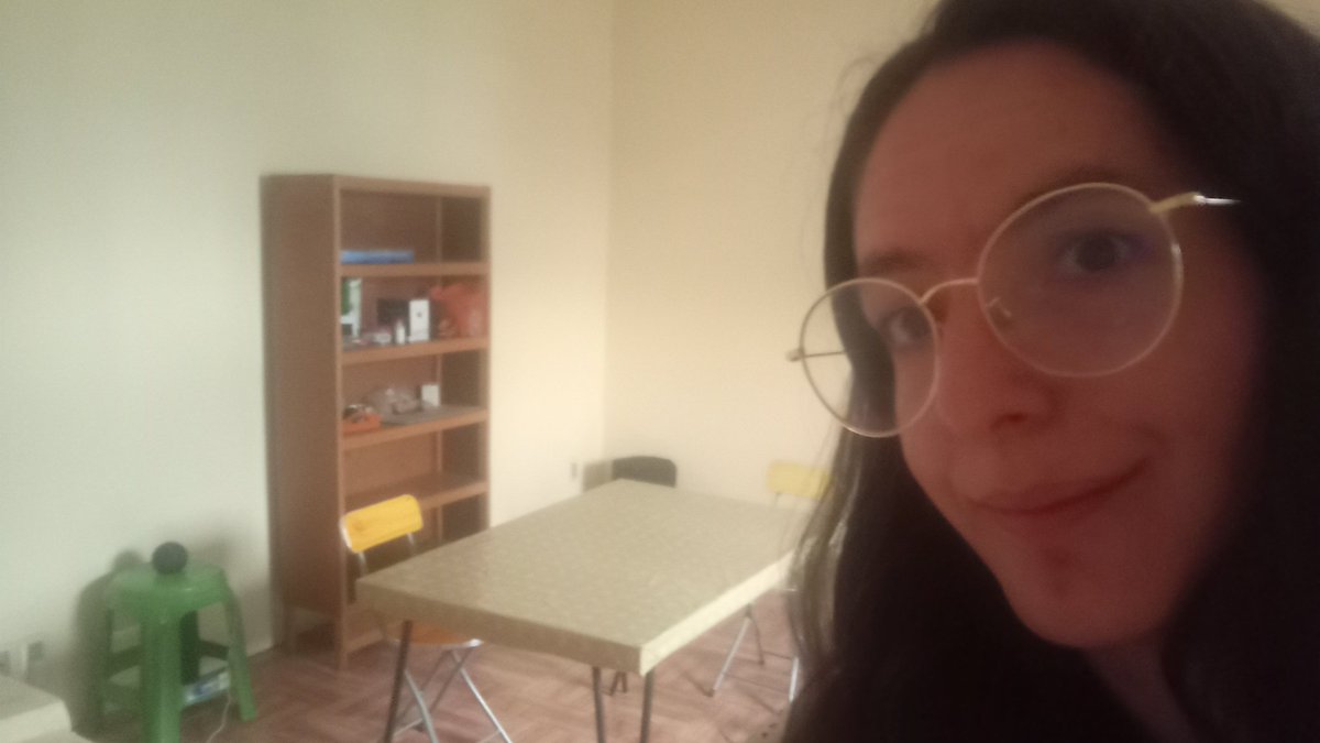maricruzzalles's tweet photo. Mi rinconcito @CorcholataBo en el MSM Infantojuvenil ❤️

Hace unos meses, se dio la oportunidad de que pueda tener un espacio para dar talleres ocupacionales con material reutilizado. La idea es hacer pequeñas manualidades que ayuden a desestresarse y a estar activos. https://t.co/eQO6nqGdga