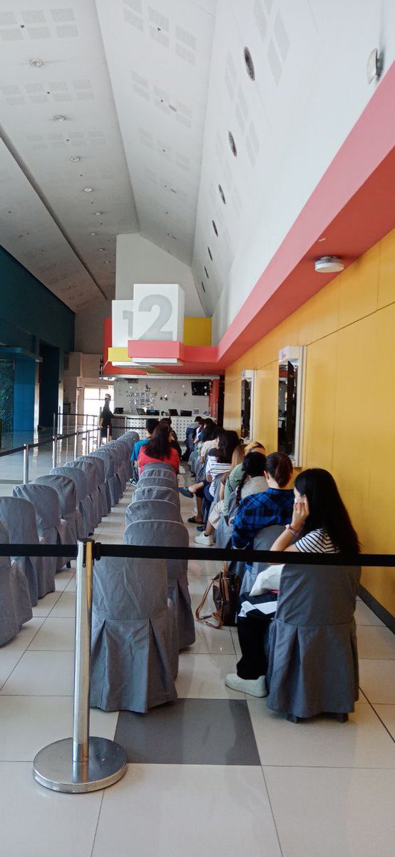 CalambaCaratsPH's tweet photo. Update today on SM Cinema: 31 na po ang nakapila. For those who will buy tickets, go directly here nalang po. https://t.co/VpFquEV7Cg