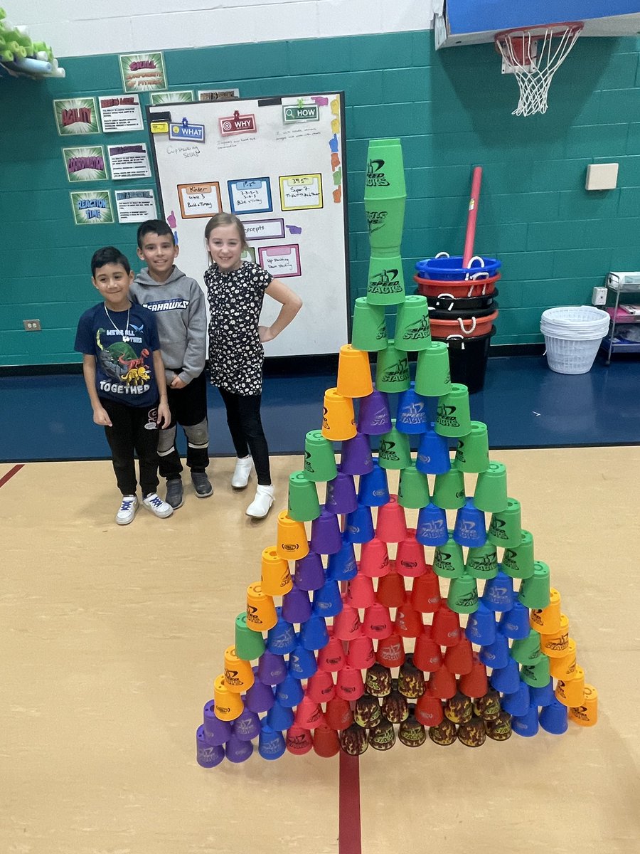 BoPhillips10's tweet photo. Just a few action shots from Day 2 of working towards breaking the #Guinessworldrecord for #2023stackup #speedstacks #physed #D59PE @SpeedStacksInc @D59SaltCreek https://t.co/xLhJXvJJZt