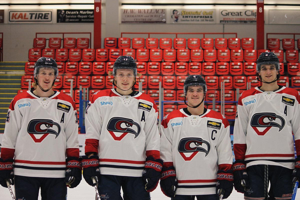 cowichancaps's tweet photo. ๐จNew captain alert ๐จ
Congratulations to our new captain #6, Brady Yakesh!
And a special shoutout to our assistant captains!
#14 - Matthew Swanson
#17 - Luke Lavery
#2 - Like Santilli
.
#bchl #hockeycaptian #assistantcaptain #cowichancapitals #hockeylife #cowichanvalley https://t.co/ZTksA3UDes