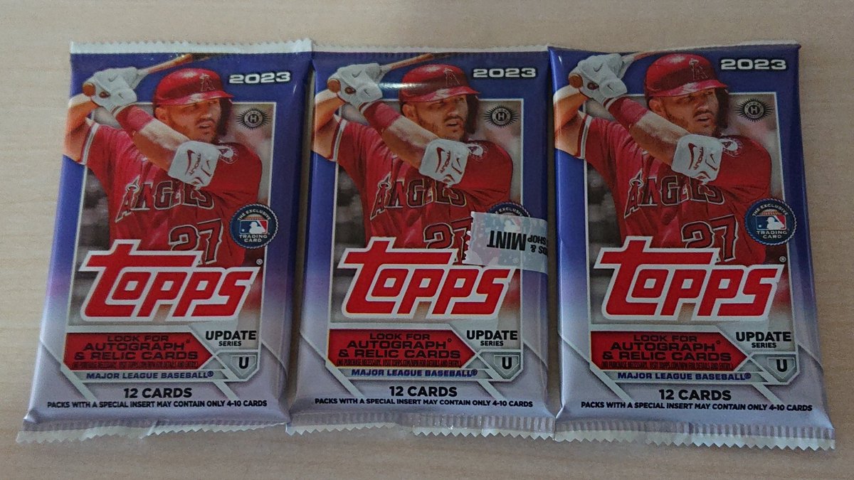 Takapiyo507's tweet photo. とりあえず3パック購入
#topps #updateseries https://t.co/D4DMzYAFjb