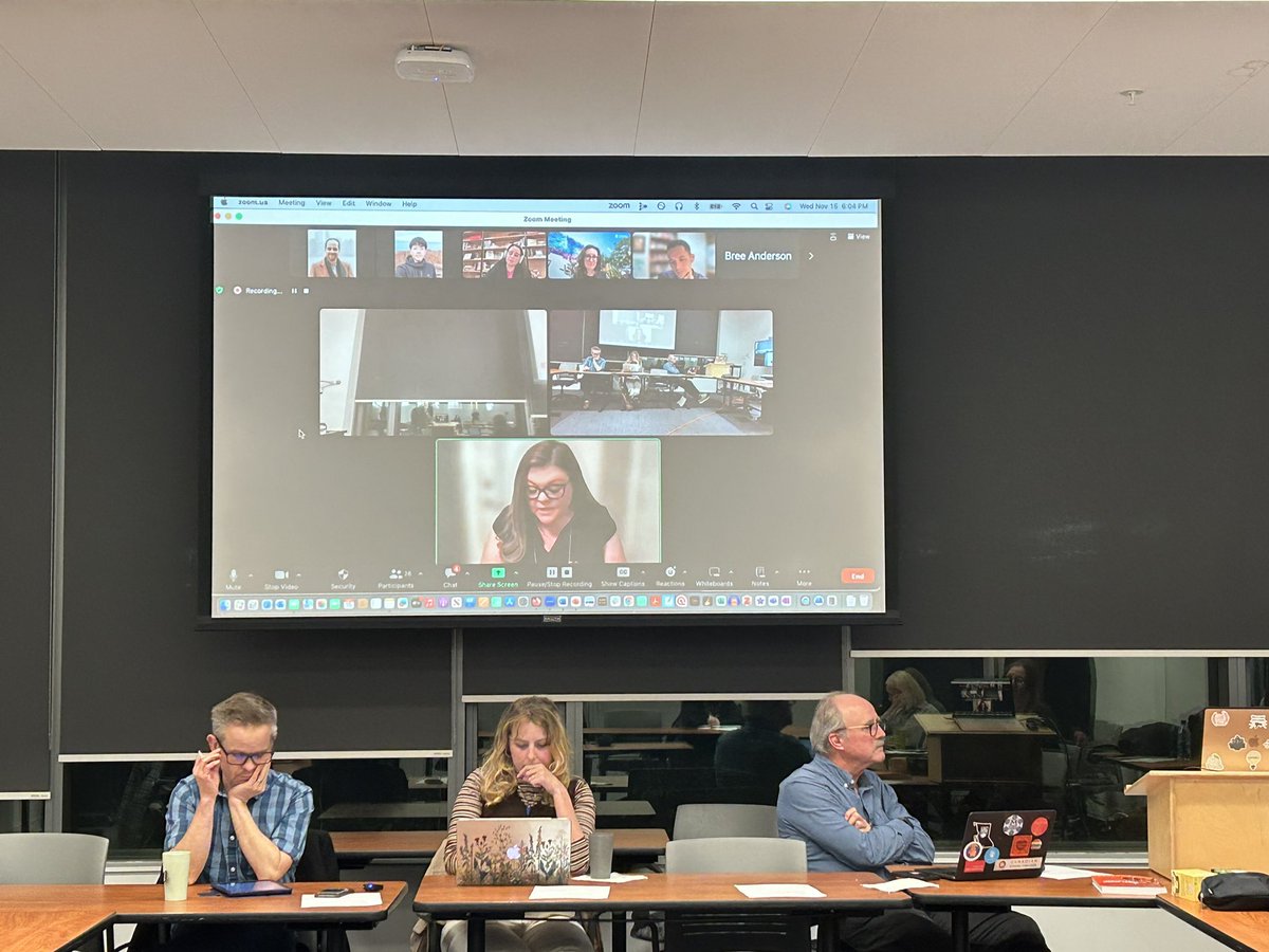 And our amazing respondent panel is up now #LLINKUBC <a href="/MrsJWilson1/">Mrs. Wilson</a> @RBeaudryCCLE