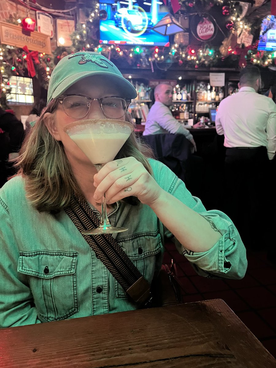 c_a_clark_'s tweet photo. 32 today, #outthe💩 https://t.co/W4BJ7g5EFa