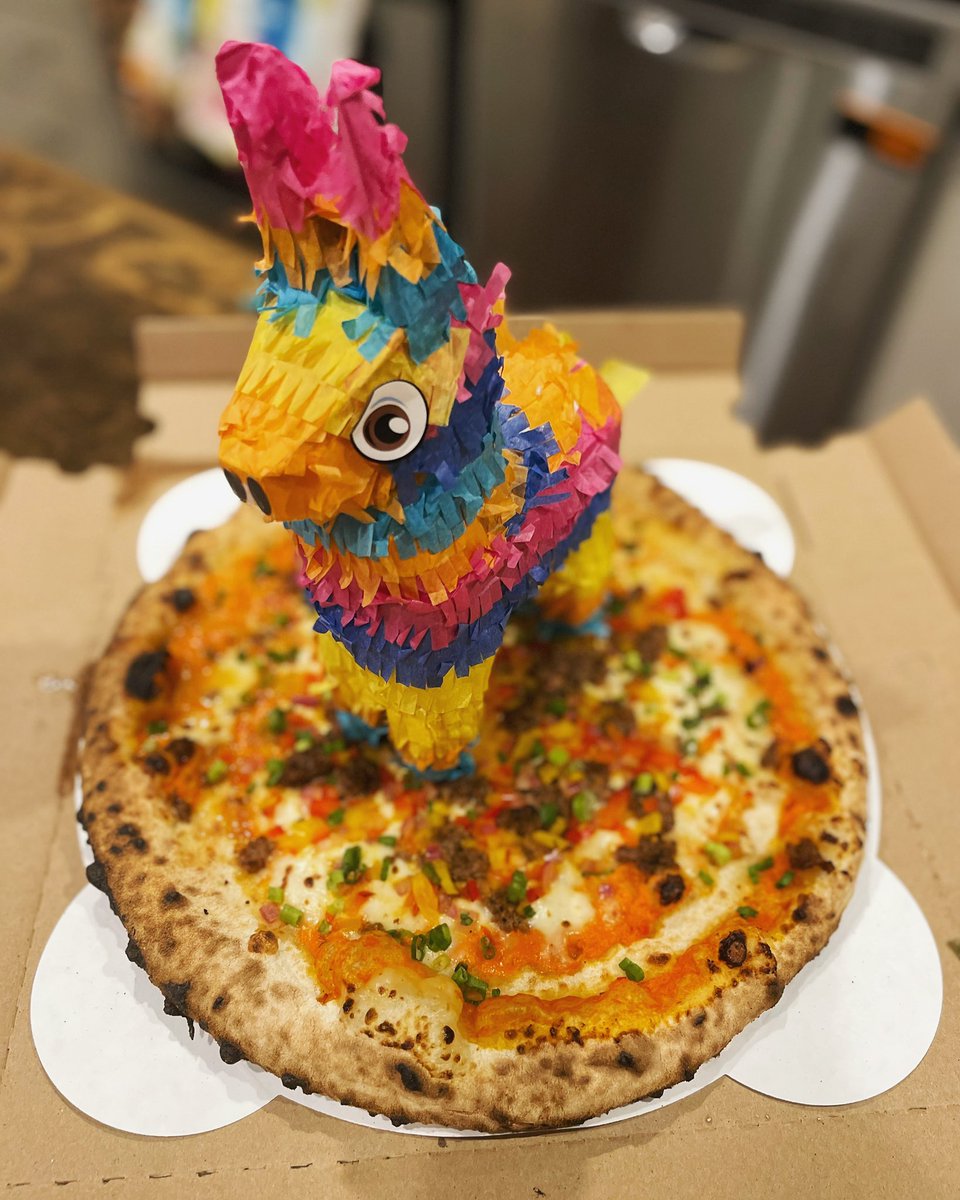Our friend @slashersauces really took his Killer Piñata pizza to the next level!

How’re you going to eat yours?!? Available for the rest of this week <a href="/PaulieGeeLgnSqr/">Derrick Tung</a>!!

#logansquare 
#chicagopizza 
#killerpiñata