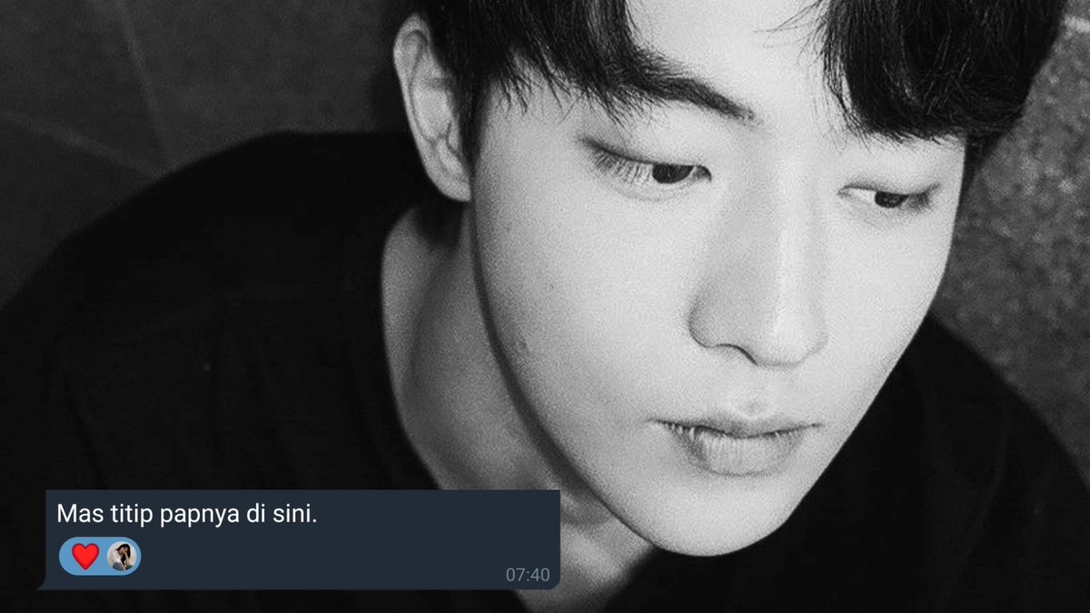 ㅤ
siapa yang pagi-pagi sudah dapat pap ganteng dari mas nya? iyap rozeee. eh, apa? mas nya? panggilannya udah berubah dari kakak jadi mas nih, sekarang?
ㅤ