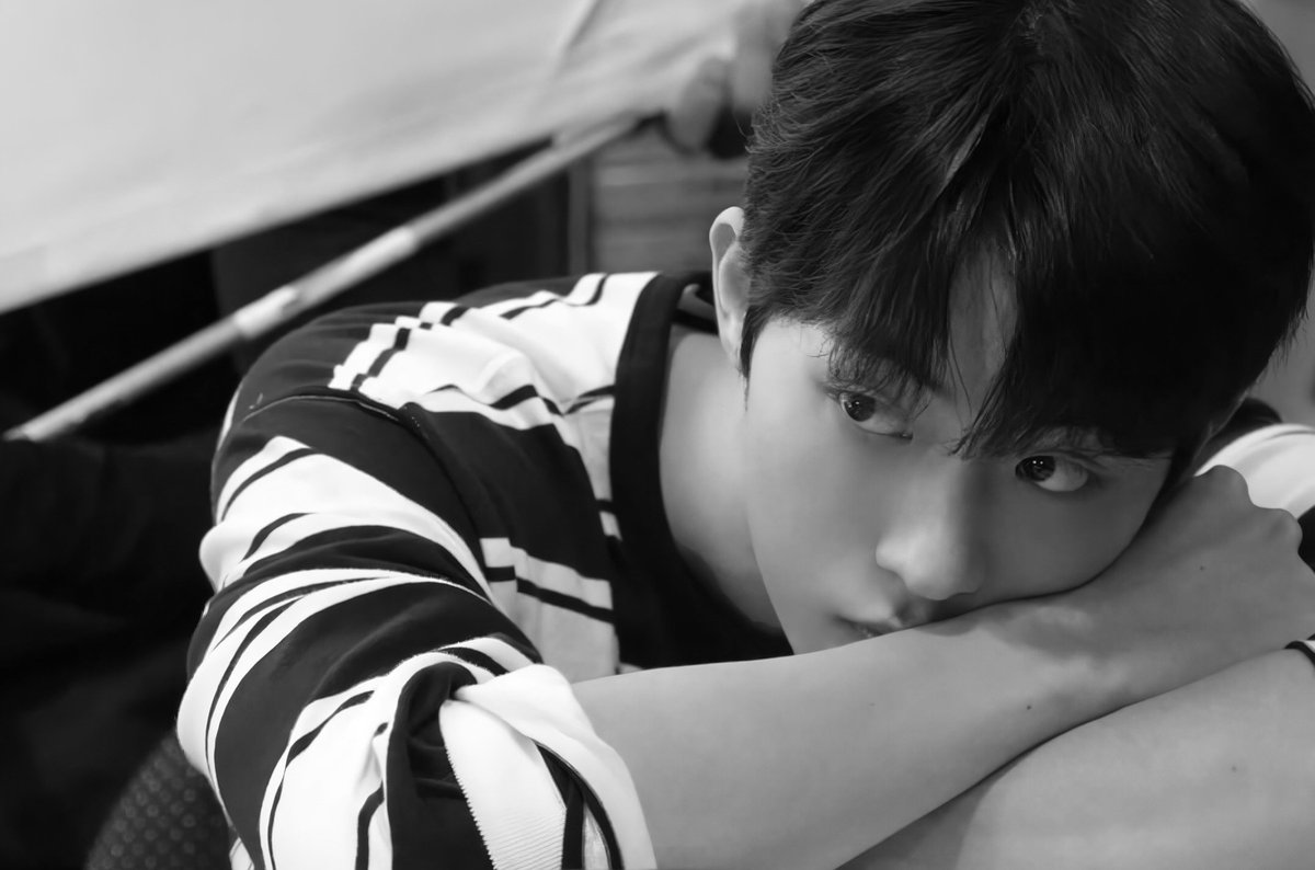 ㅤ
jadi, selamat pagi untuk mas-ku tersayang. semoga gak loyo karena kita punya banyak kegiatan untuk dilakukan hari ini. soalnya kalau sudah malam, siap-siap aku pelukkin sampai pagi.
ㅤ