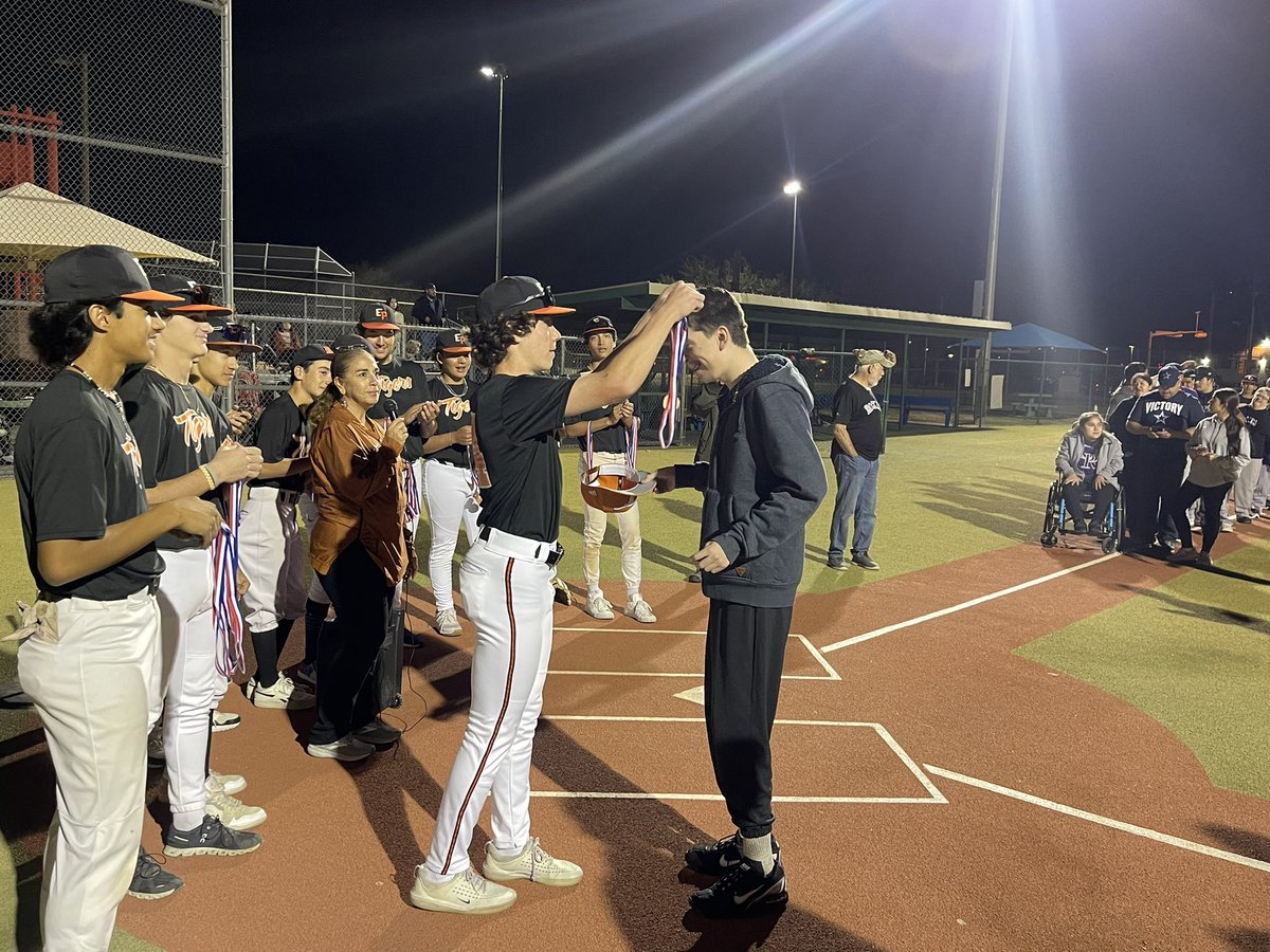 El Paso High Baseball tweet media