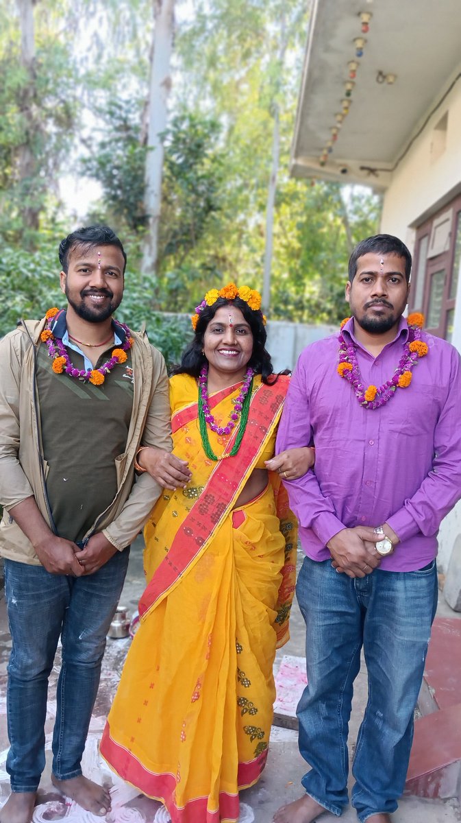 sarojdeo's tweet photo. भाईटीका २०८० https://t.co/jy64MwAvnZ