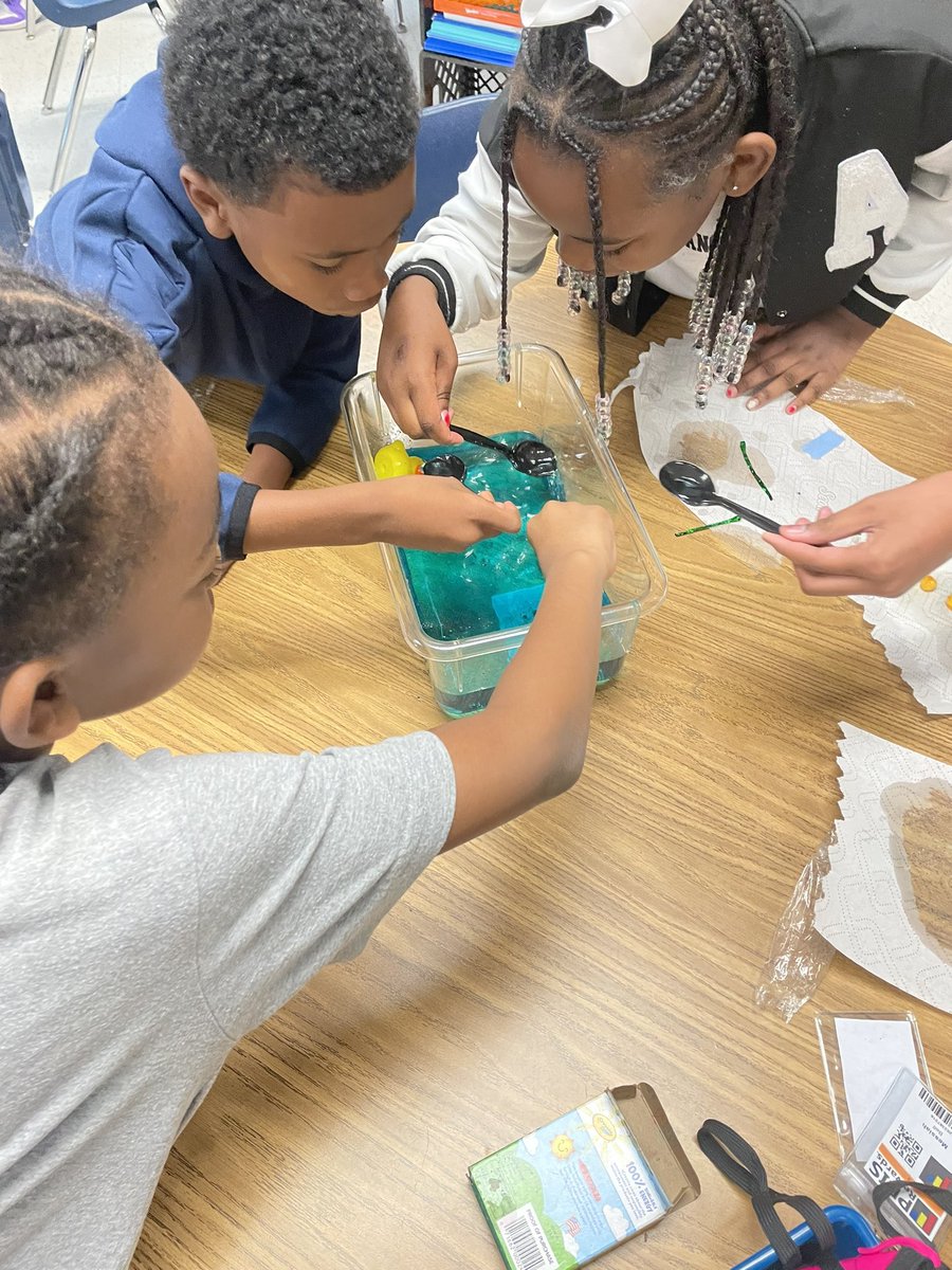 NiecyA1Teach tweet media