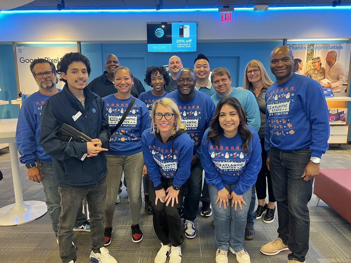 Thanks again for another great year. It’s great seeing these leaders around the holidays! 🧑‍🎄 <a href="/hoonign24/">Denny Chung</a> <a href="/DaleB1/">Dale S. Brown</a> <a href="/404girl/">Betsy Francis</a> @VinceLeaks <a href="/asurionmargie/">Margie Sherman</a> <a href="/ConnectwithCV/">Christina</a>