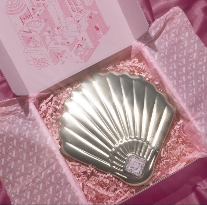 i&rsquo;m decluttering &amp; i have some limited edition lingerie pieces from Voight both in *SIZE SMALL* that