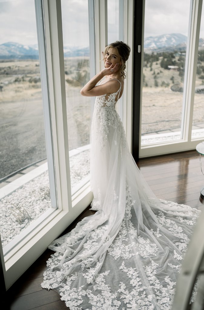 OctagonRetreat's tweet photo. #Engaged and planning your Dream #Wedding for 2024? We love our Beautiful #Brides and how the Octagon House will help to create the perfect backdrop to capture this once in a lifetime memory and show off the #WeddingDress #WeddingInspiration #Weddings #Bride #Montana https://t.co/EW88teOahr