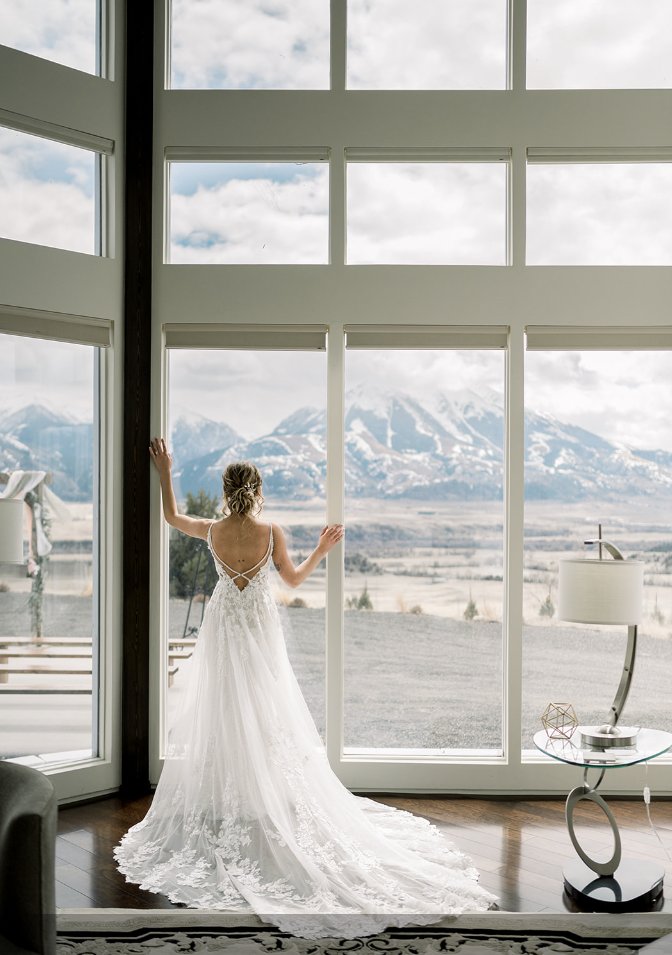 OctagonRetreat's tweet photo. #Engaged and planning your Dream #Wedding for 2024? We love our Beautiful #Brides and how the Octagon House will help to create the perfect backdrop to capture this once in a lifetime memory and show off the #WeddingDress #WeddingInspiration #Weddings #Bride #Montana https://t.co/EW88teOahr
