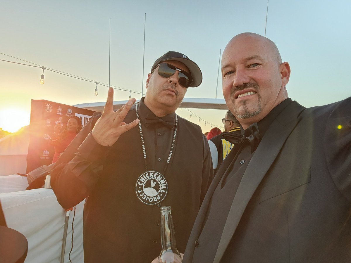 RapRecordsWW's tweet photo. https://t.co/HbDlA5TiY4